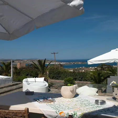 Chrysalis Nature 8 * Parikia (Paros)