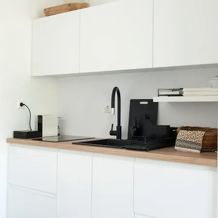 Apartment Chrysalis Nature 8 *